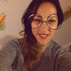 Meet your Posher, Iris